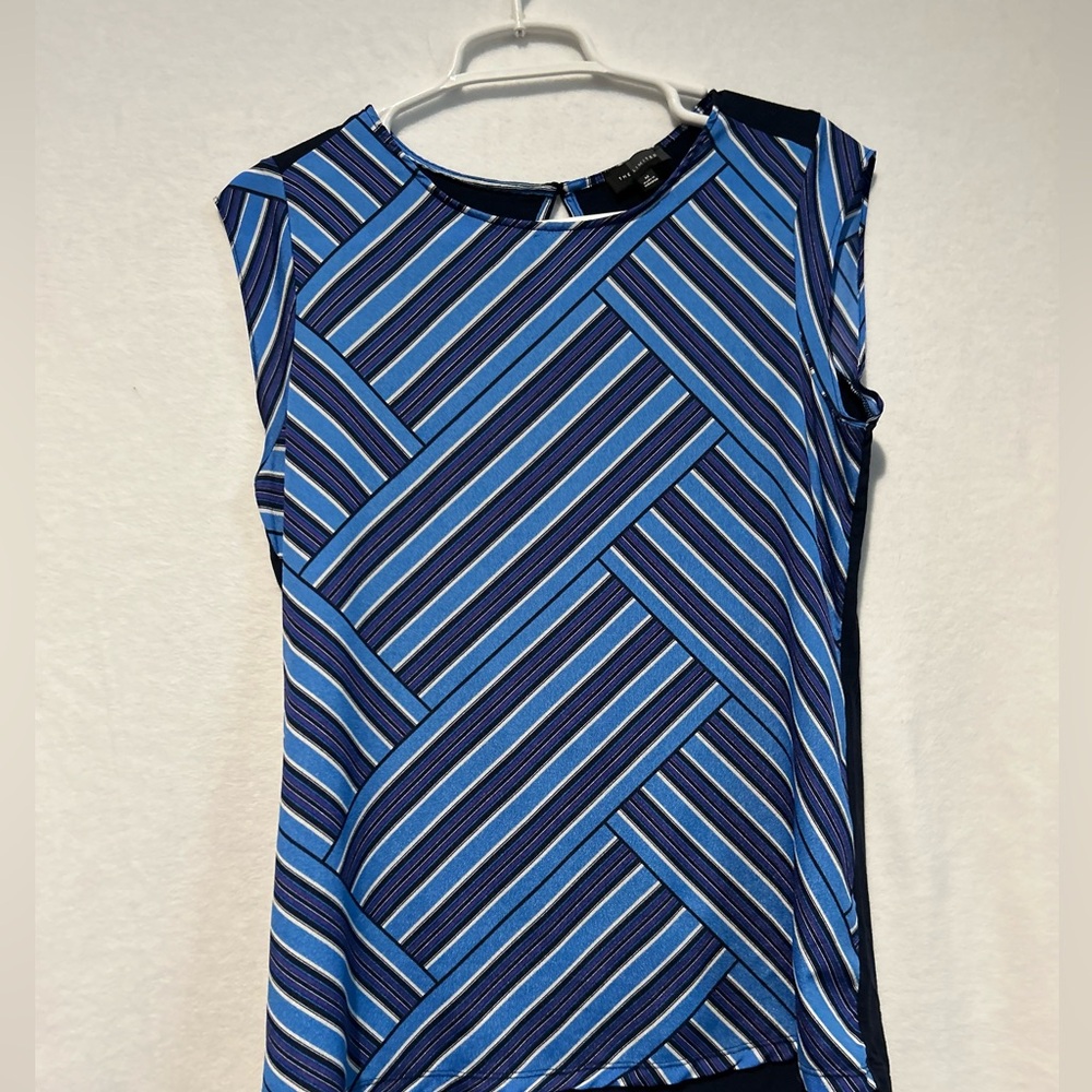 Cute Limited Sleeveless Blouse